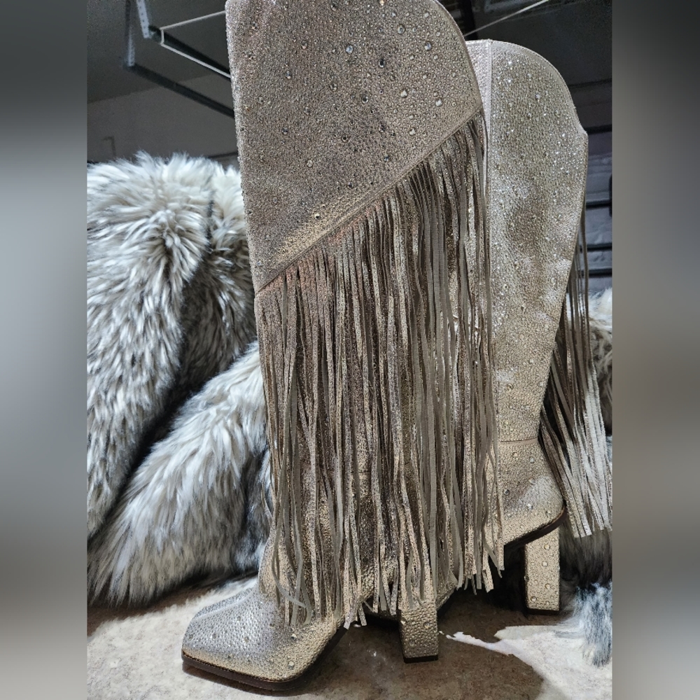 Jessica Simpson Asire Fringe Western Boot Champagne Shimmer Sand-Rhinest…